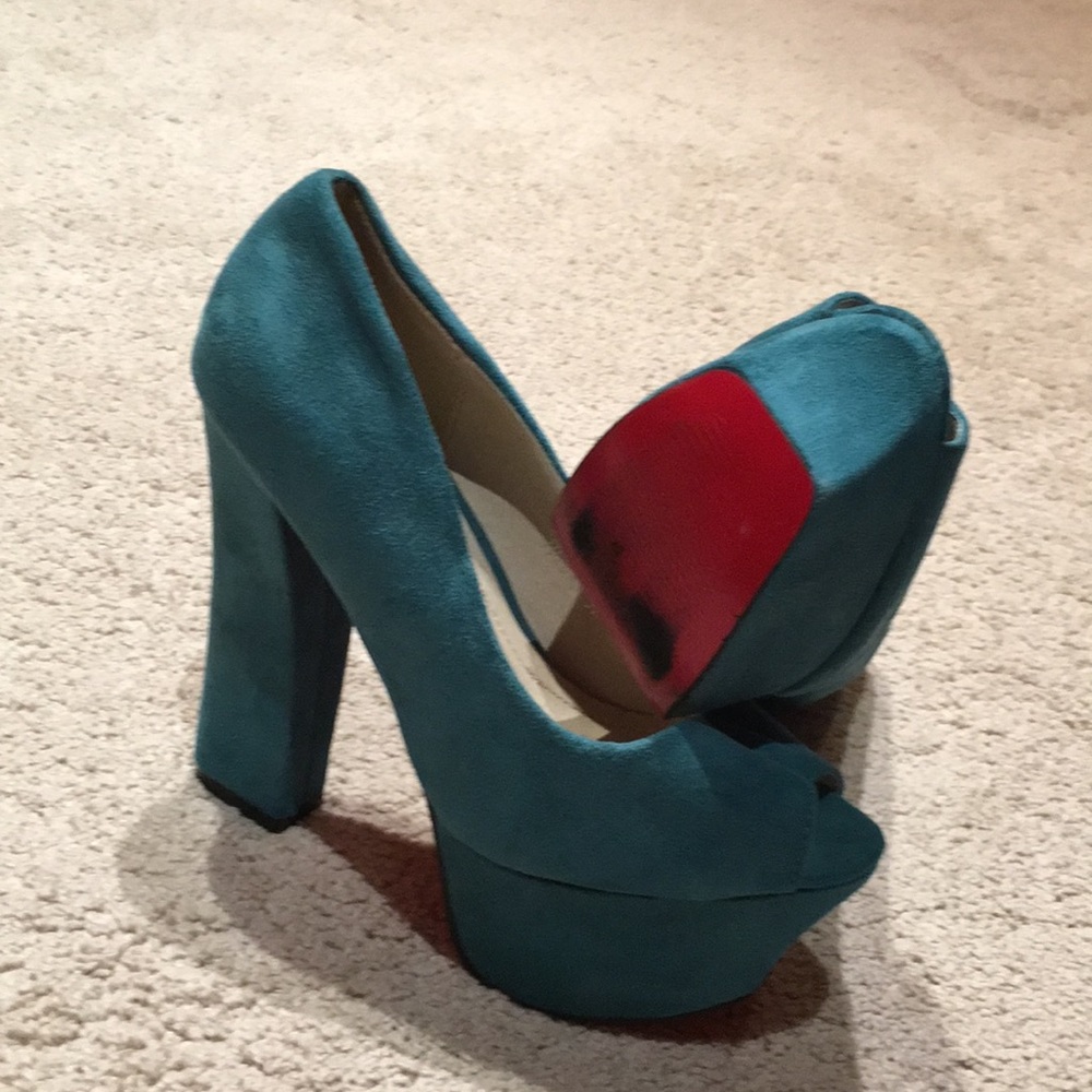 Modern Lily Green pumps
